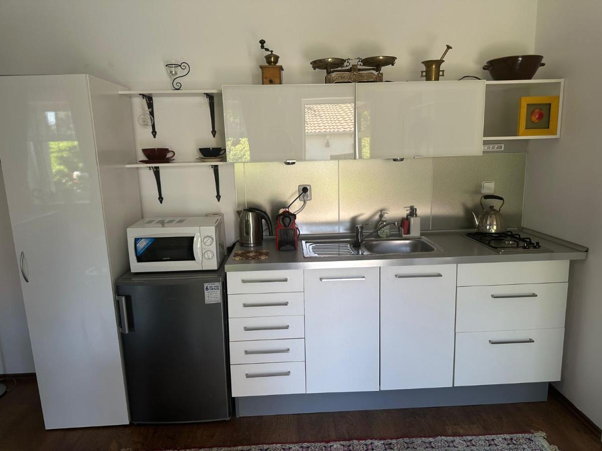 Apartman U Jezirka Velke Prilepy Eksteriør billede